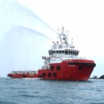 PTK Tebar Oil Boom Bantu KMP Batuman Terbakar di Perairan Selat Sunda